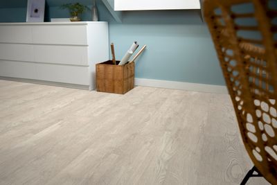 Vinyylilattia mFLOR Authentic Oak 56283 Chinkapin 3,34m2