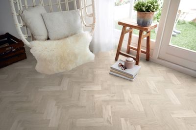 Vinyylilattia mFLOR Parva Parquet 46283 Dodona Oak 1,05m2