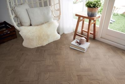 Vinyylilattia mFLOR Parva Parquet 46281 Perun Oak 1,05m2
