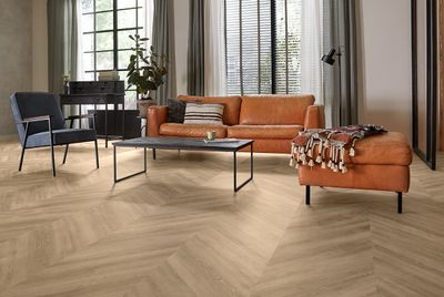 Vinyylilattia mFLOR Parva Oak Chevron 42214 Piedmont 2,67m2